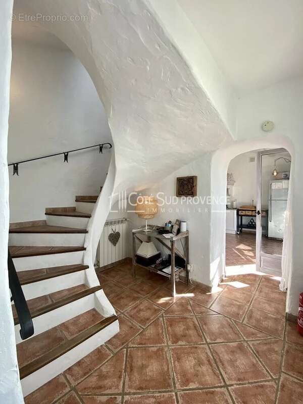 Maison à MAZAN
