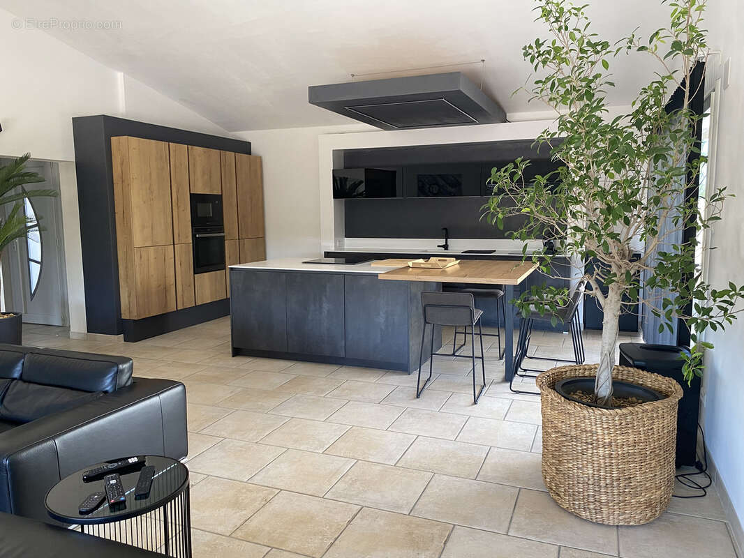 Maison à SAINT-GENIES-DE-MALGOIRES