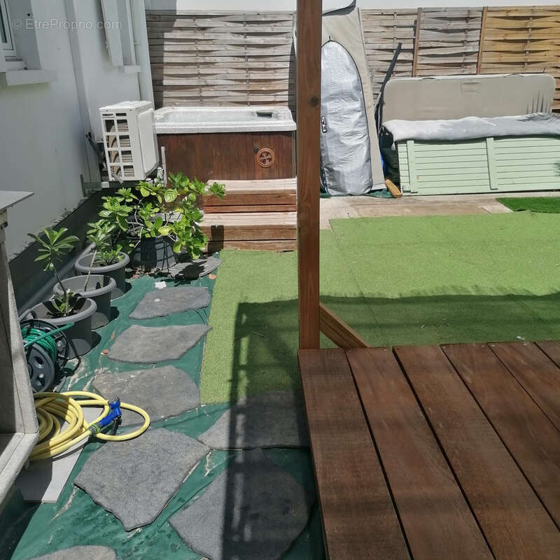 Maison à CAPESTERRE-BELLE-EAU