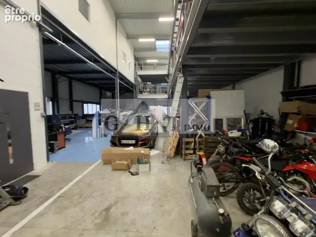 Entrepot 690m2 a vendre saint pierre du perray - photo 3