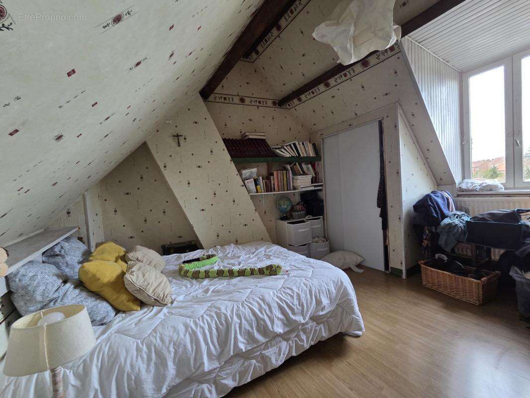 Maison briques offrant 134m² hab sur 361m² ac jardin - photo 9