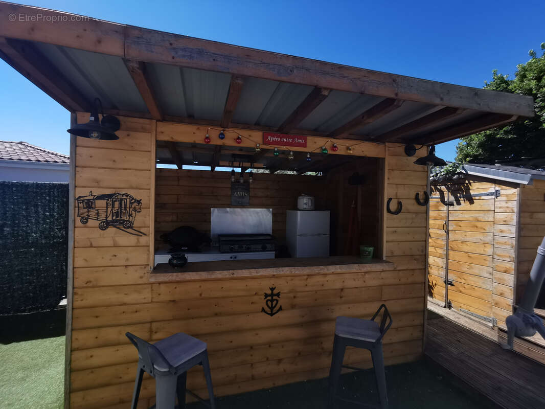 Maison à SAINT-MATHIEU-DE-TREVIERS