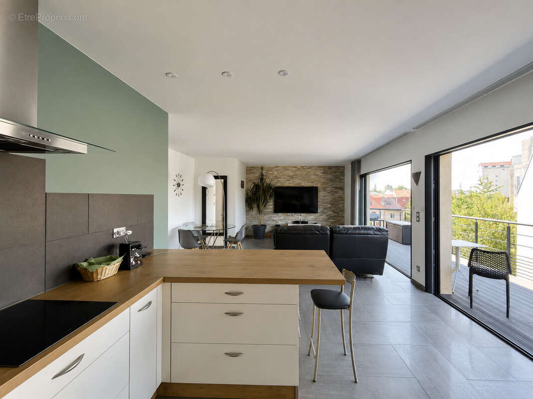 Pépinière Canal à découvrir ce magnifique  appartement d'exception de 3 pièces très lumineux de 85,50 m2, situ - photo 3