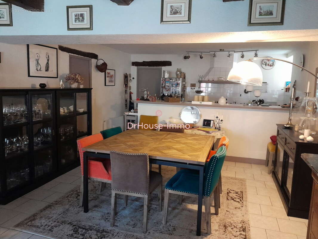 Maison à LATILLE