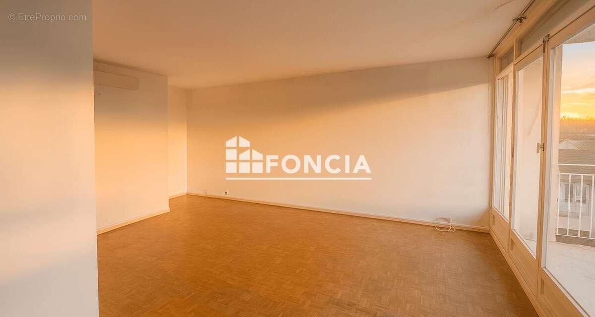 Appartement à RUEIL-MALMAISON