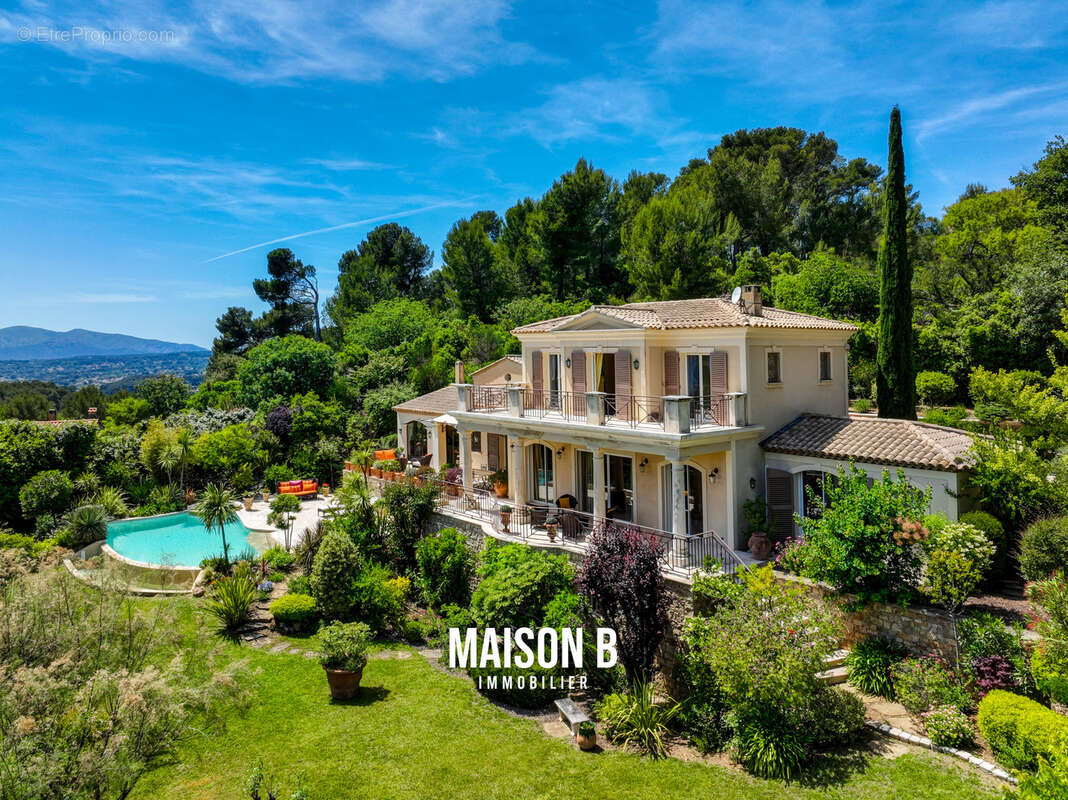 Maison à ROQUEVAIRE