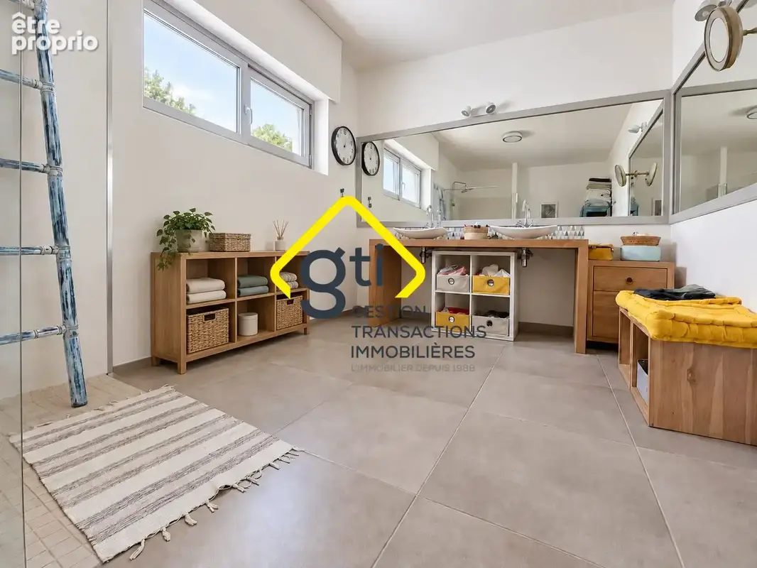 Maison 8 pièces 240 m² à vendre à Saint-Paul (97434) - photo 9
