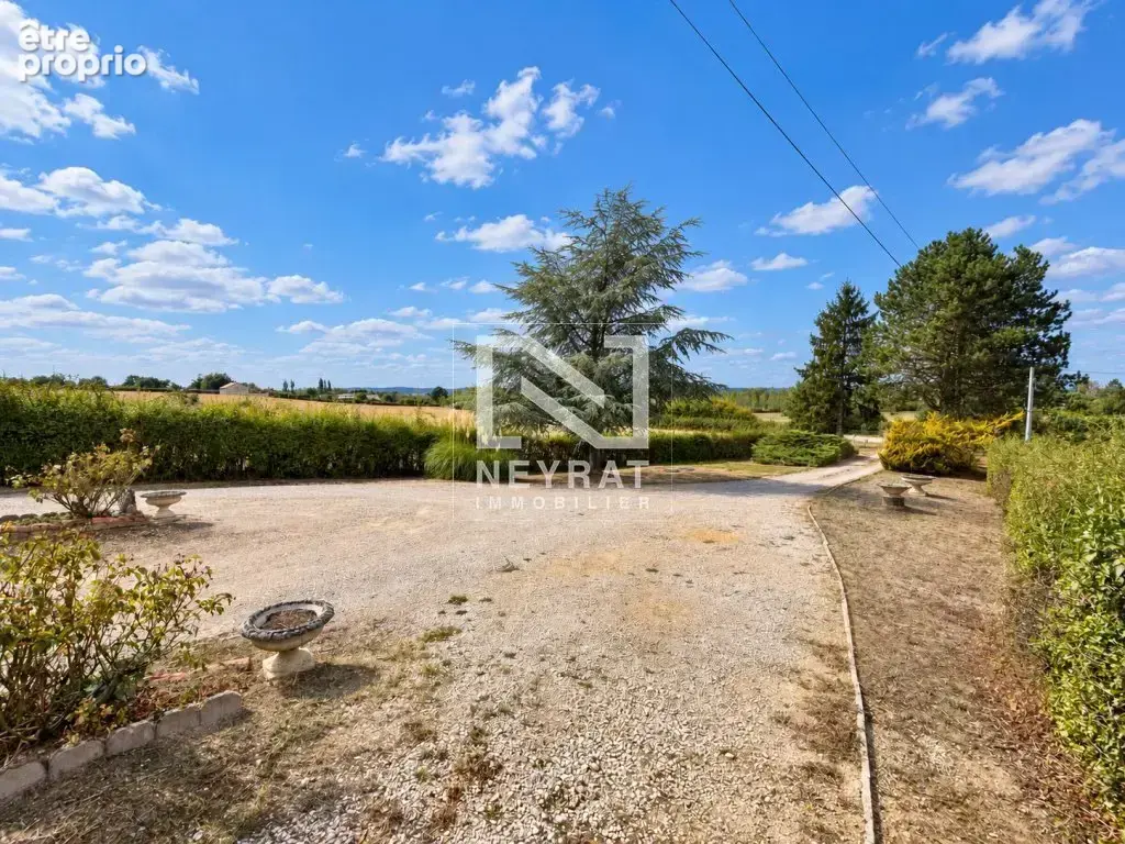 Maison familiale de 1972 – calme absolu, terrain de 1 866 m² et gros travaux déjà réalisés - photo 2