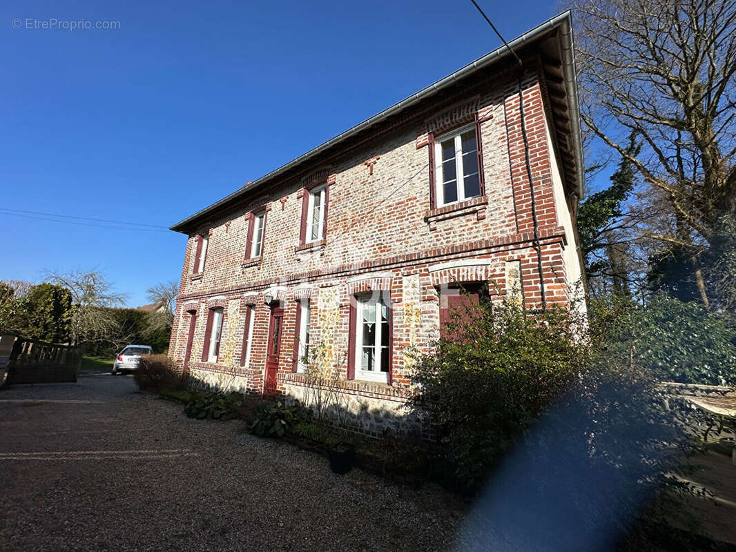 Maison à LE MESNIL-GUILLAUME