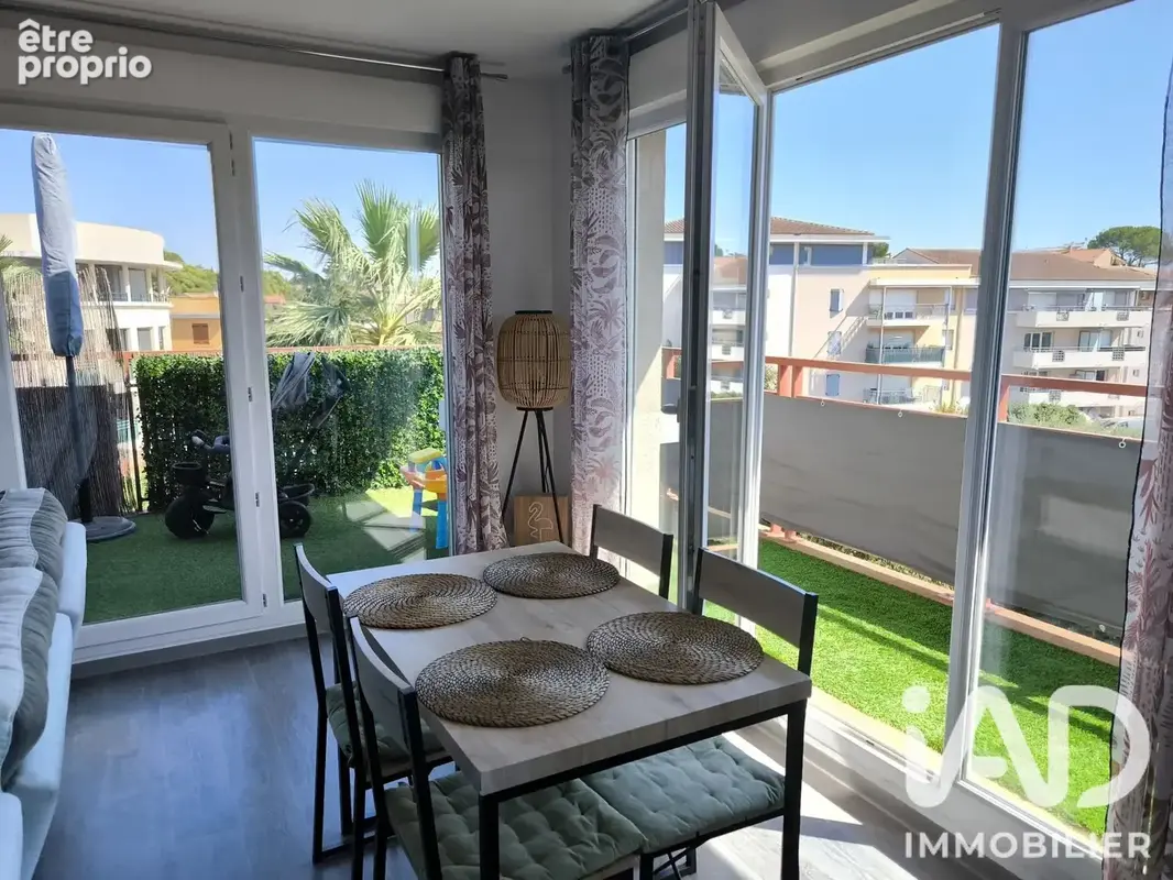 Photo 1 - Appartement à PUGET-SUR-ARGENS