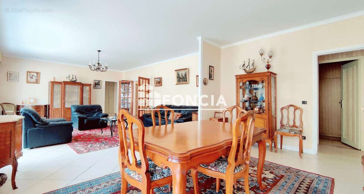 Appartement à LOUVECIENNES