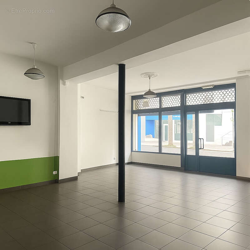 Commerce à ASNIERES-SUR-SEINE