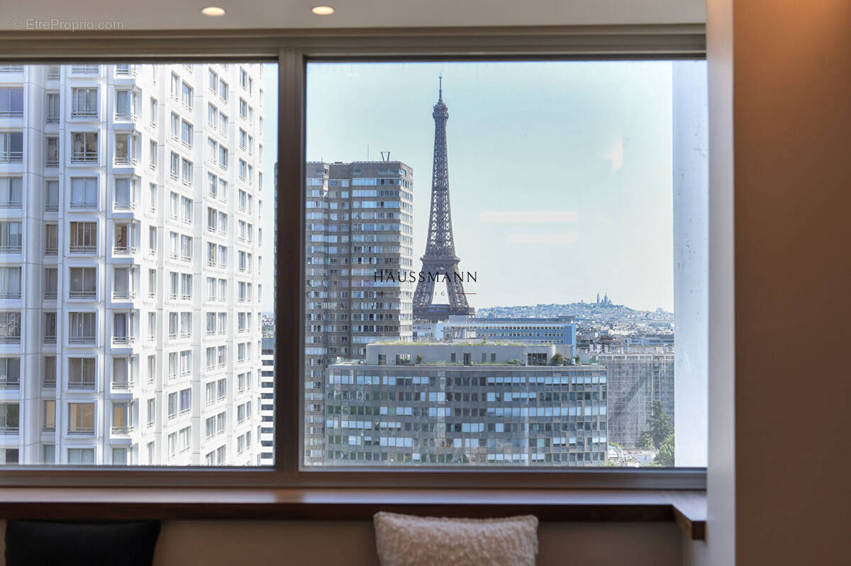 Appartement à PARIS-15E