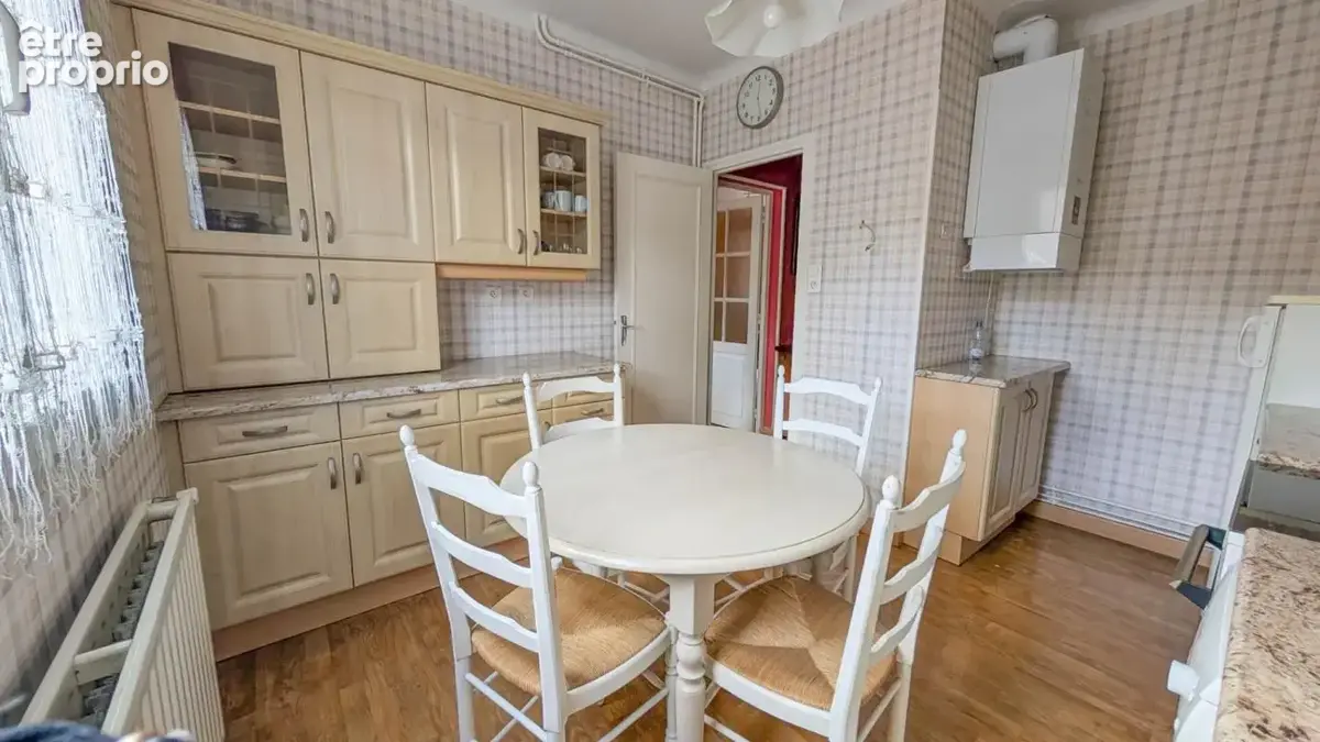 169 900 Euros - Brive HOPITAL Maison 4 pièces 83 m2 avec CLIM, 3 chambres + 2 garages - buanderie, terrasse et jardin - photo 7