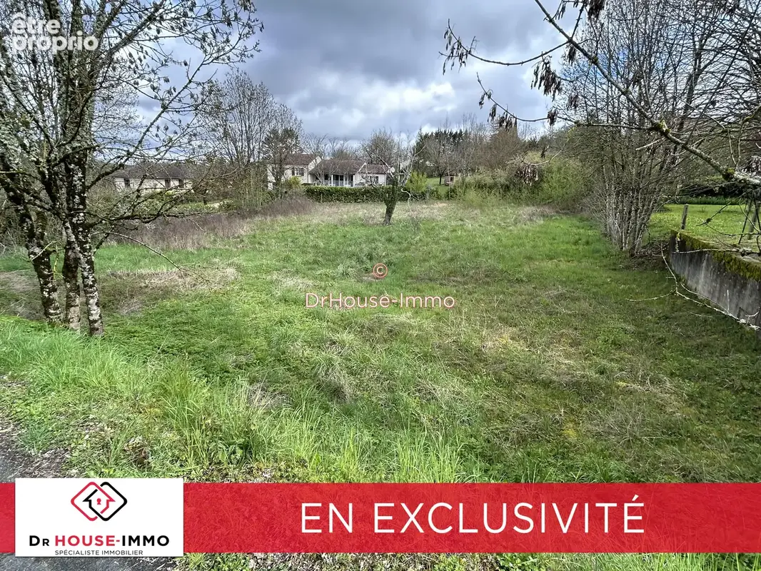 Terrain à LABASTIDE-MURAT