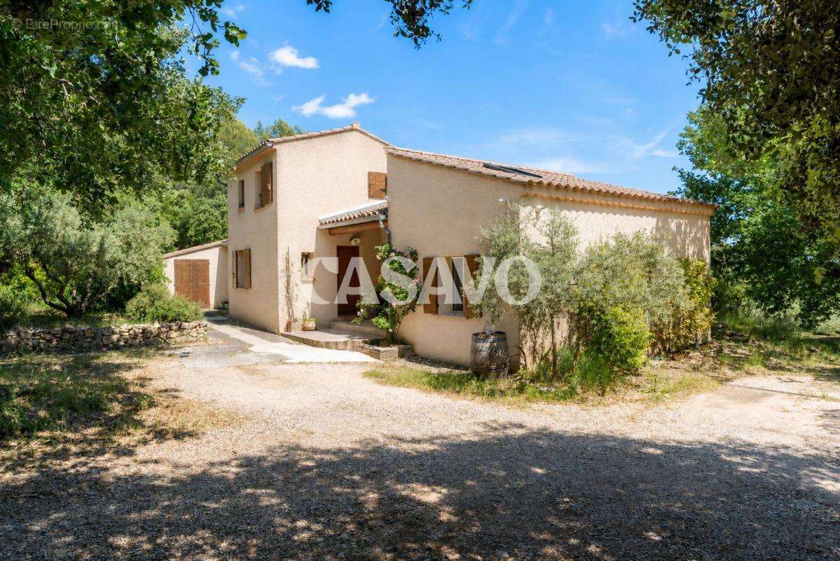 Maison à LOURMARIN