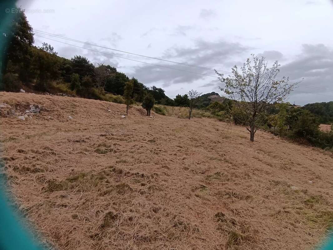 COURSEGOULES, RARE terrain constructible exposé sud - photo 10