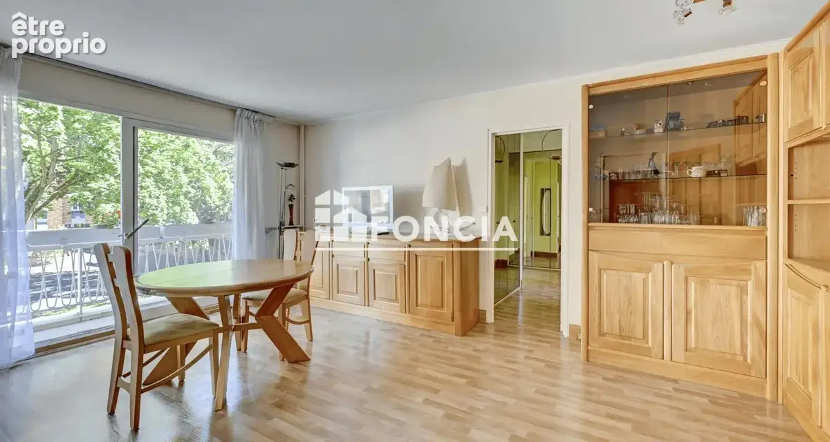 Appartement familial avec balcon ,cave et parking - photo 2