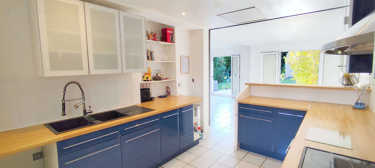 Maison à LA CHAUSSEE-SAINT-VICTOR