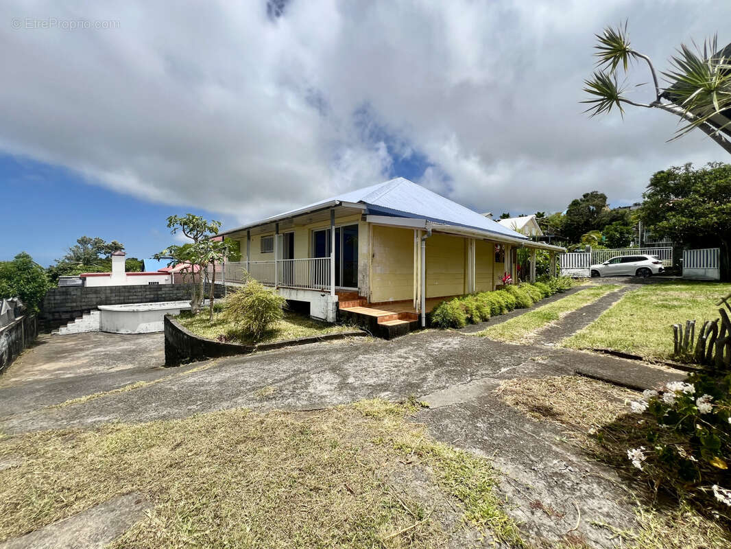 Maison à PETITE-ILE