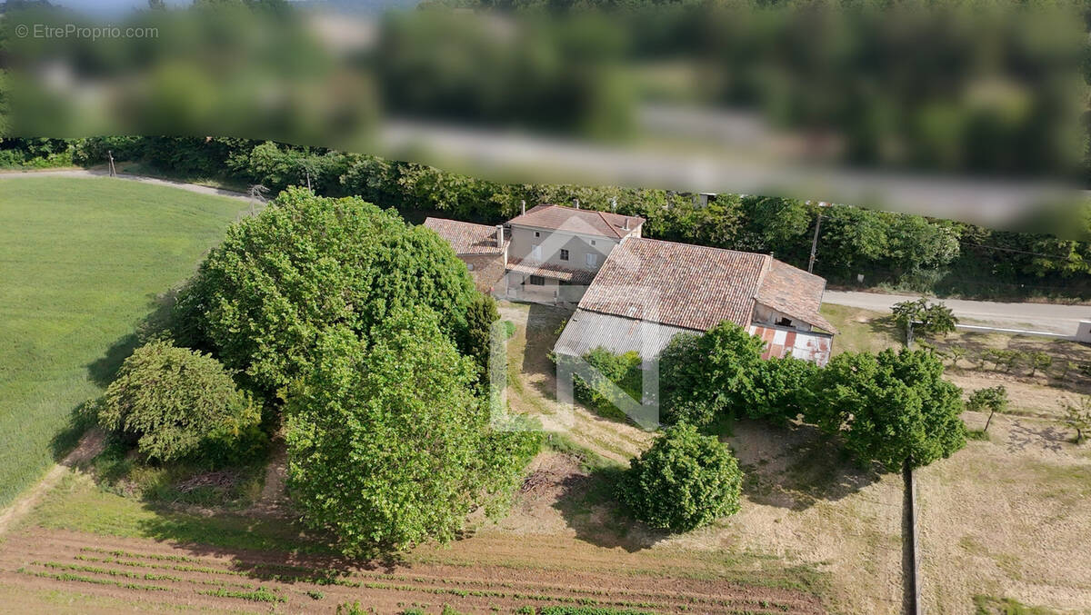 Maison à MONTOISON