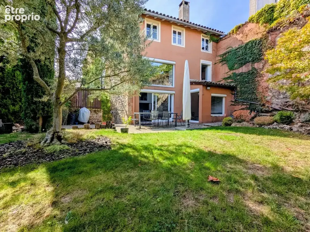 Maison 7 pièces 203 m² à vendre à Macon (71000) - photo 1