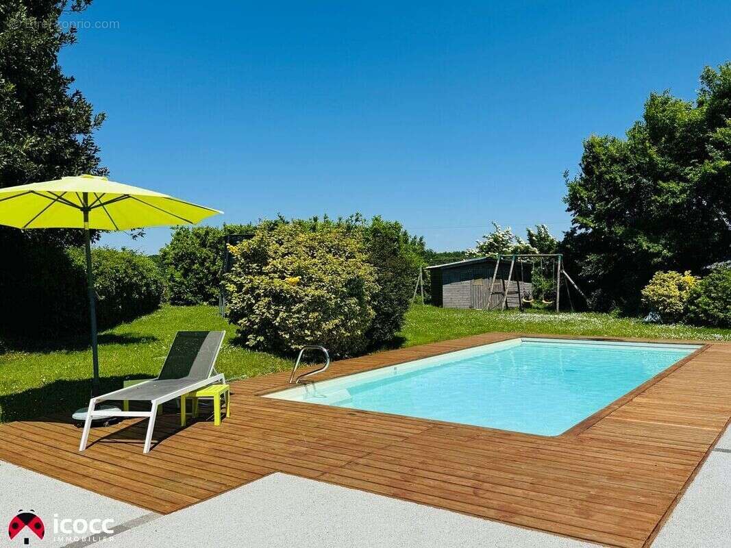 Maison à LES MAGNILS-REIGNIERS