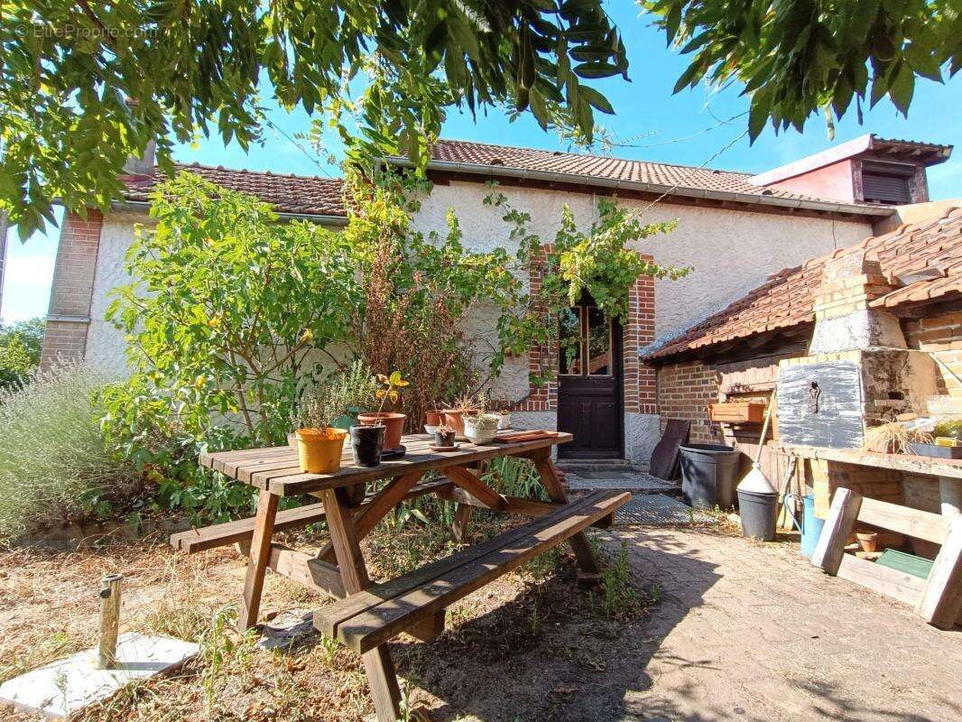 Maison ancienne 4 pièces 113 M² - photo 5