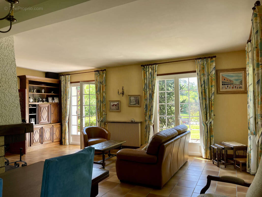 Maison à VILLAMBLARD