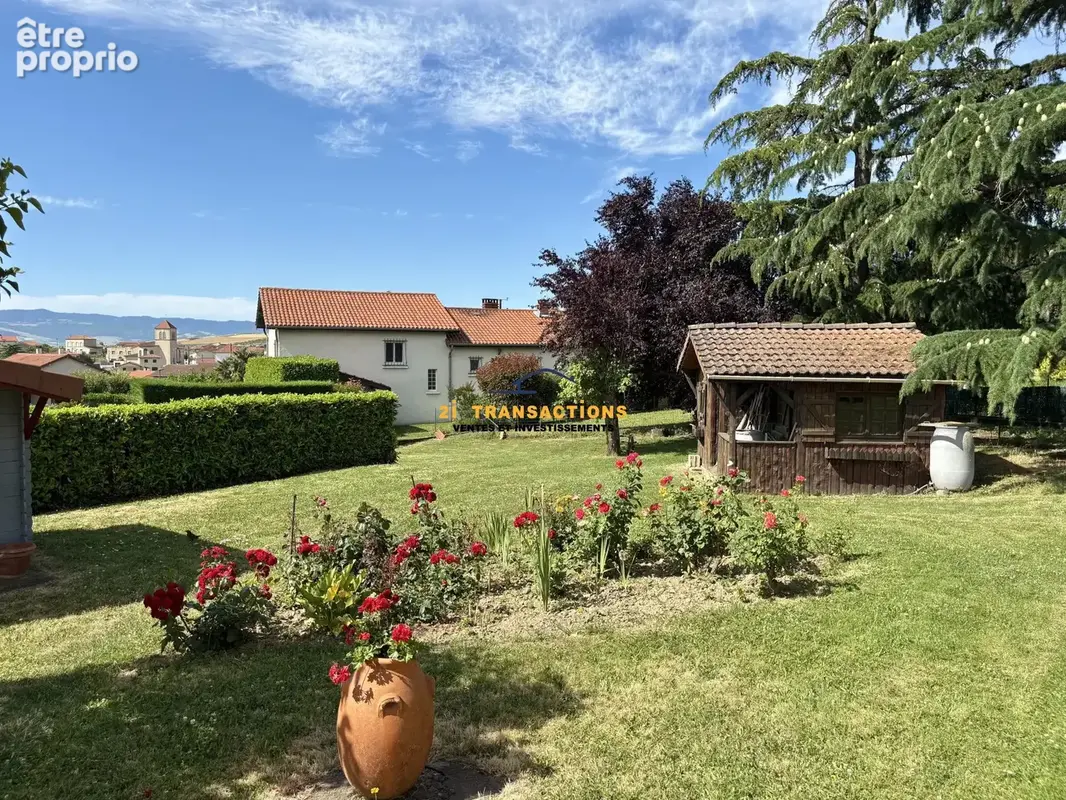 Maison 6 pièces 141 m² à vendre à Genilac (42800) - photo 8