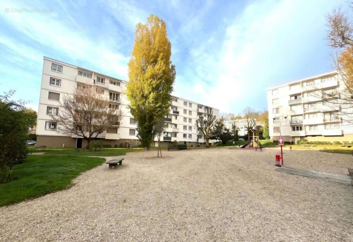 Photo 2 - Appartement à GAGNY