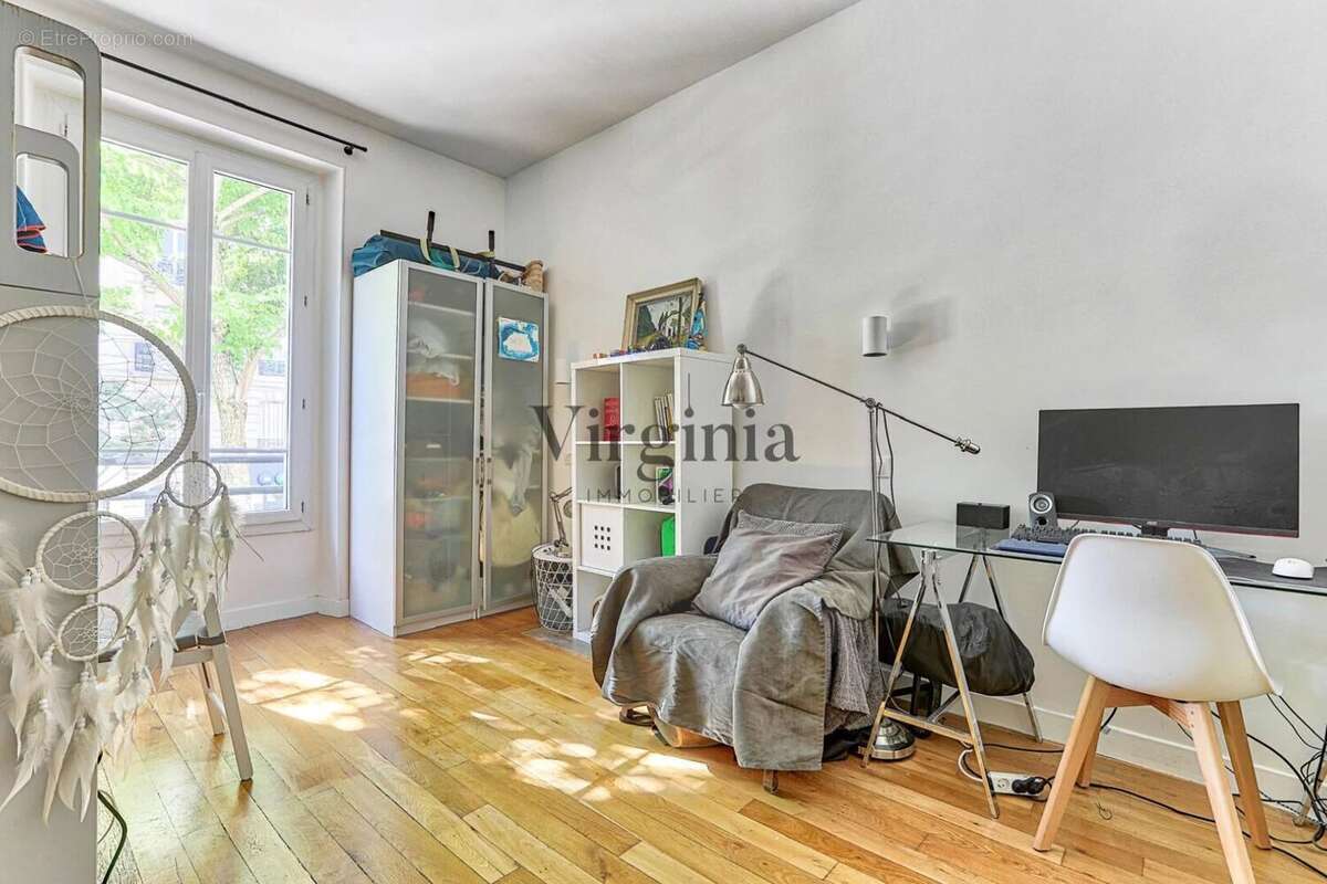 Appartement à CHARENTON-LE-PONT