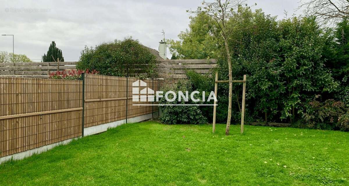 Maison à SAINT-SEBASTIEN-SUR-LOIRE