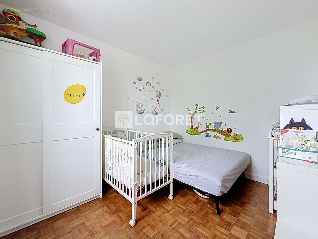 Appartement à BOURG-LA-REINE