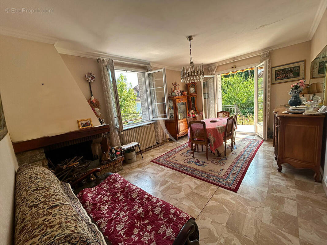 Maison à JUVISY-SUR-ORGE
