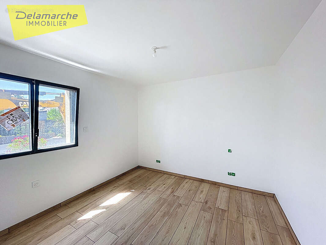 Maison à SAINT-HILAIRE-DU-HARCOUET