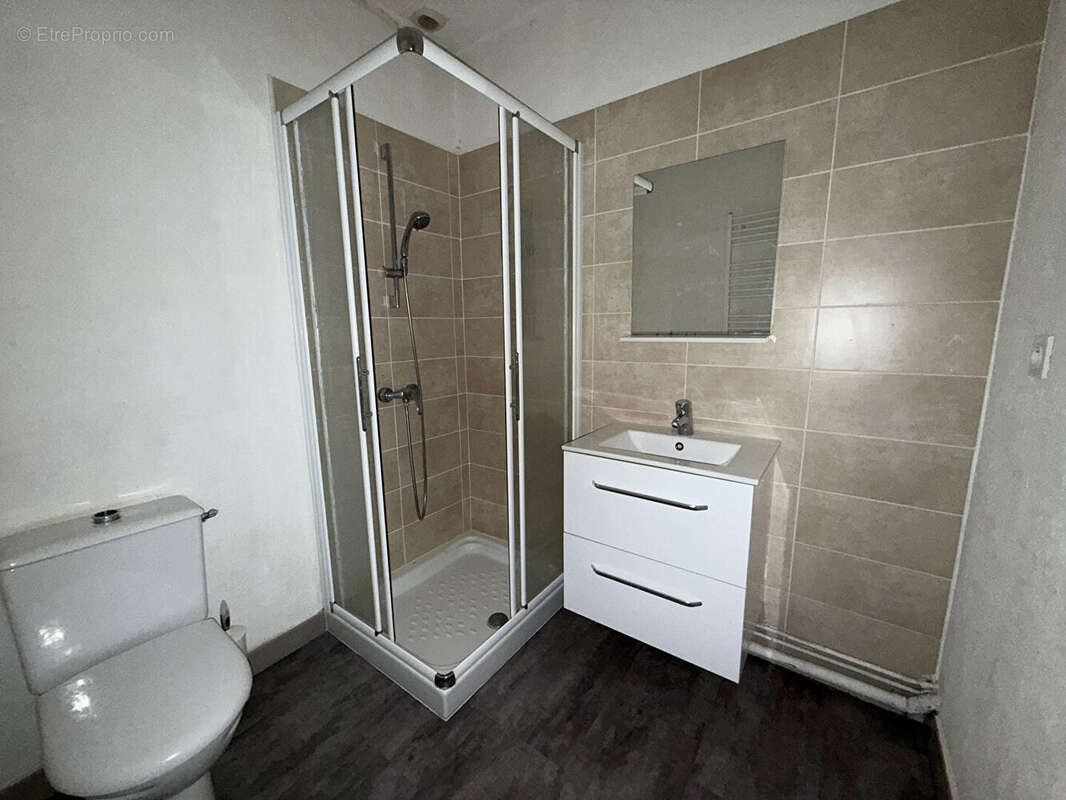 Appartement à RENAISON