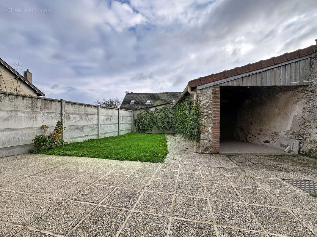 Maison à MONTMIRAIL