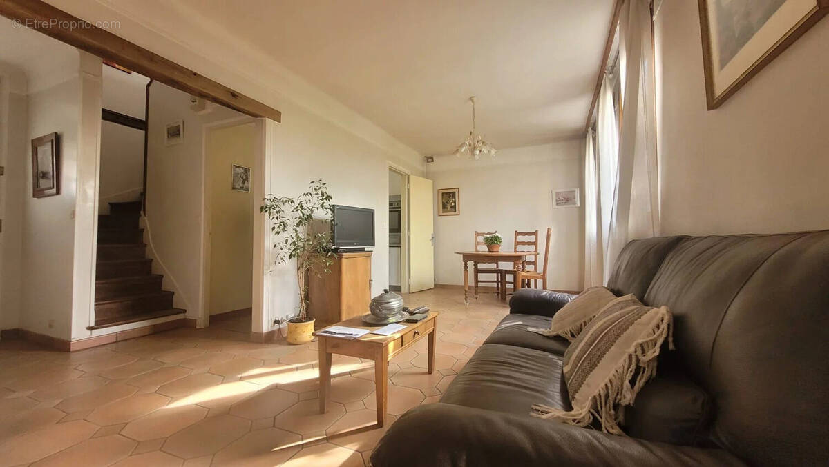 Maison à NANTERRE