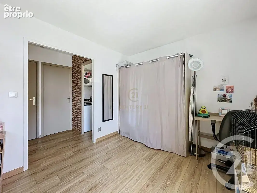 Appartement 1 pièce 20 m² à vendre à Lyon-8e (69008) - photo 3