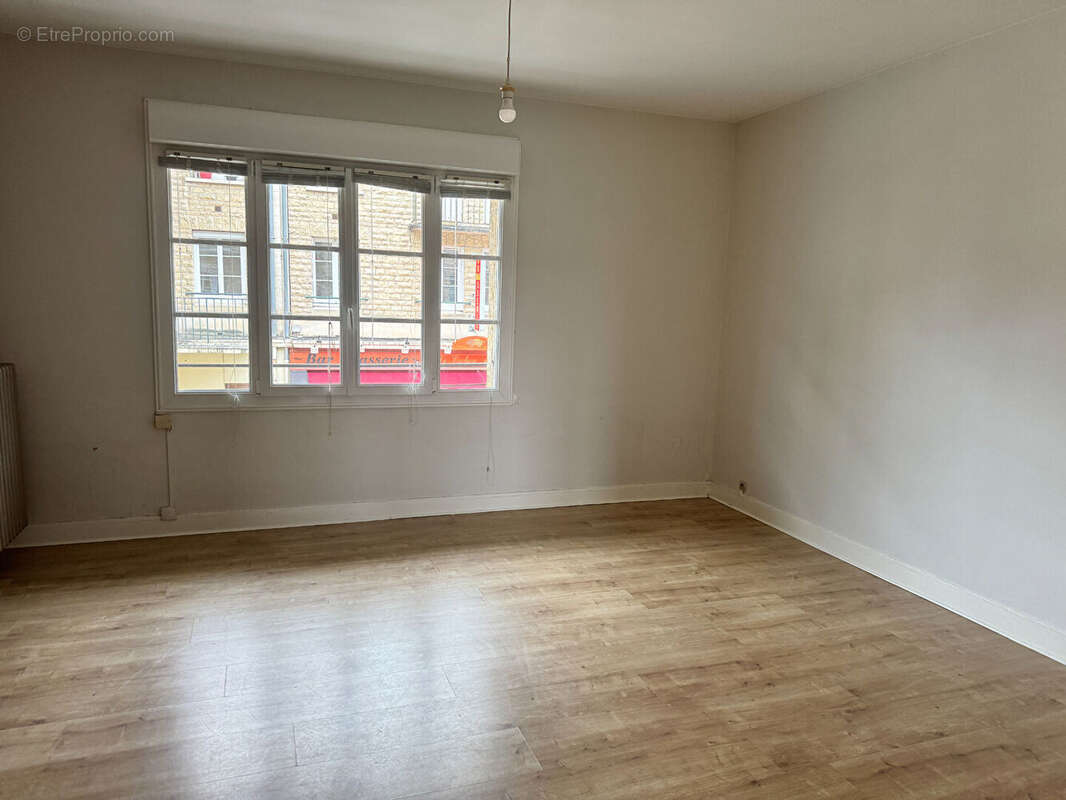 Appartement à FALAISE