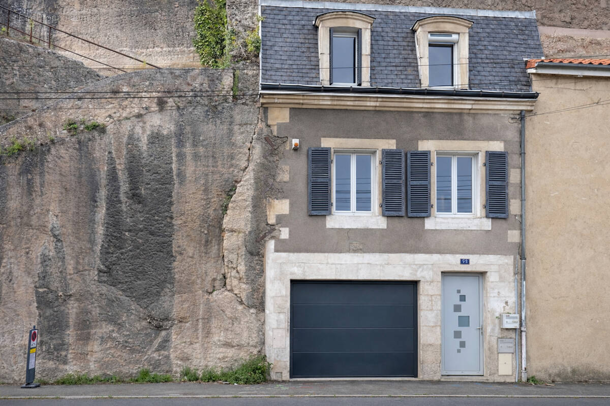 Maison à POITIERS