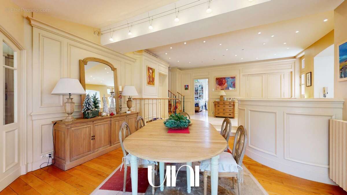 Maison 6 pièces de 350 m2  - CAEN - photo 18