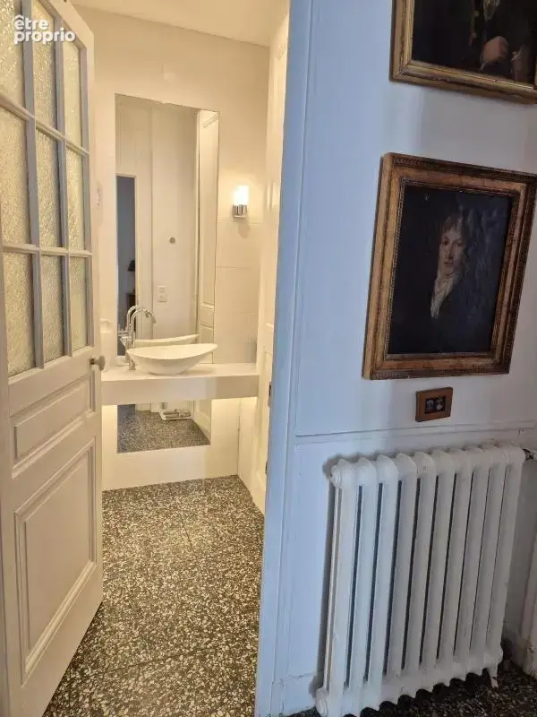 Place Bellecour, appartement d'exception AU CALME - photo 16