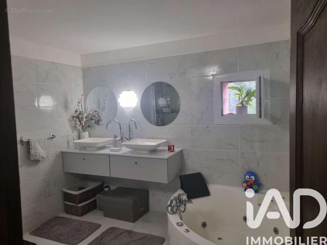 Photo 5 - Maison à SEPTEMES-LES-VALLONS