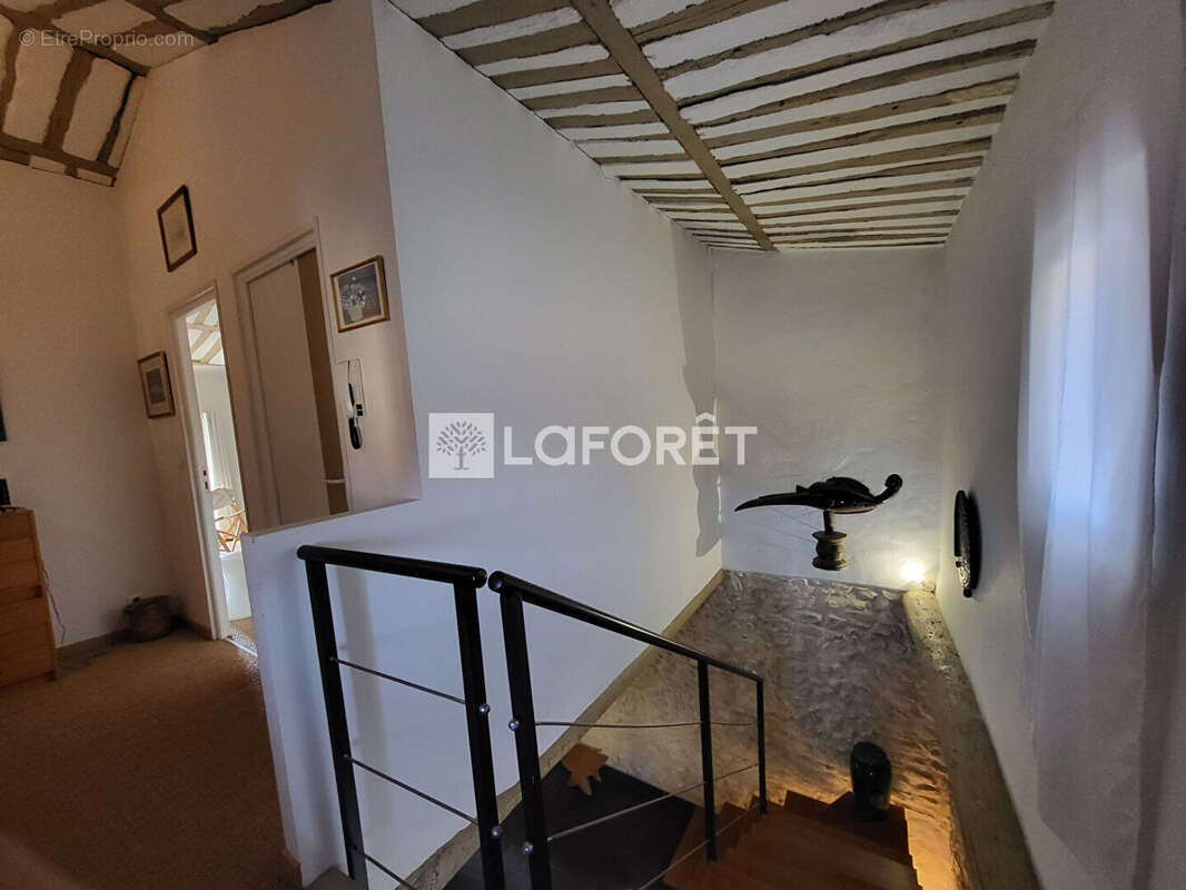 Maison à L'ISLE-SUR-LA-SORGUE