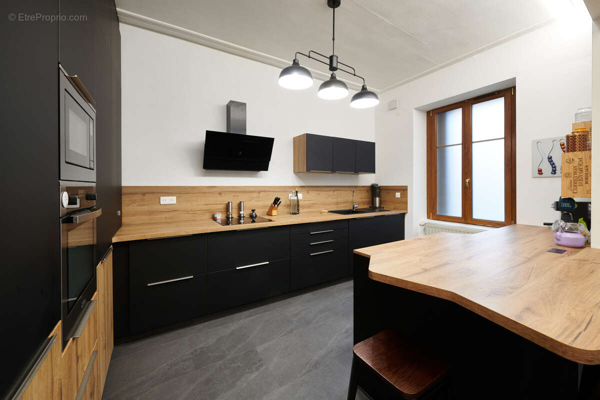 Maison de Maître 199 m2 avec 5 chambres au coeur de Saverne - photo 3