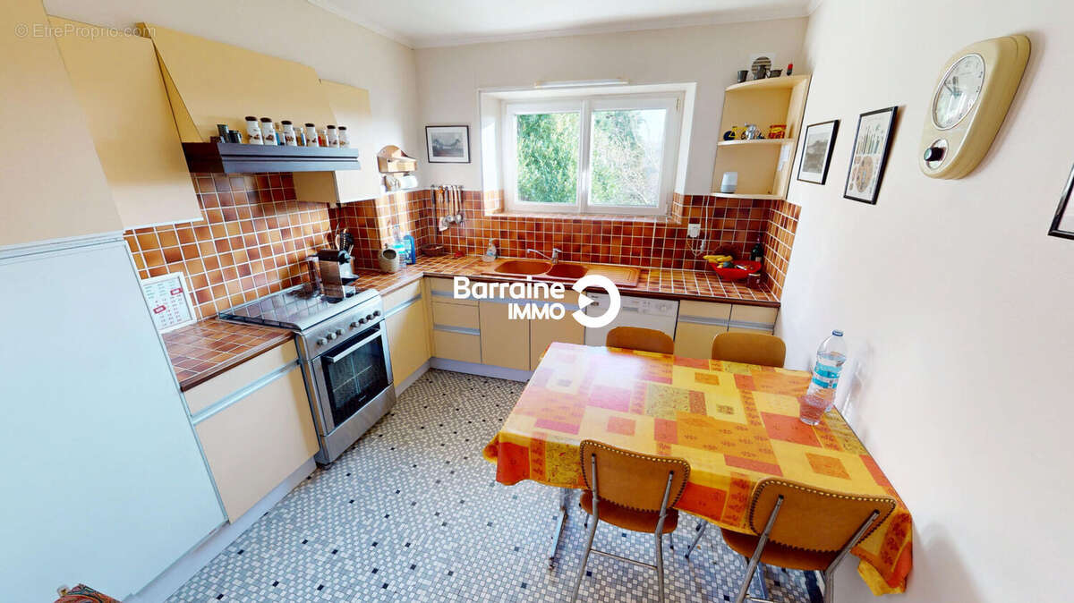 Maison à SAINT-MARTIN-DES-CHAMPS