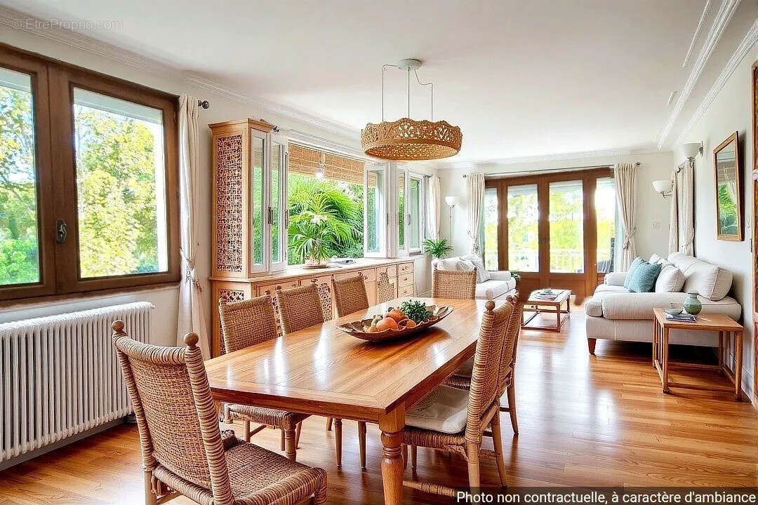 Maison à CHARMES-SUR-L&#039;HERBASSE