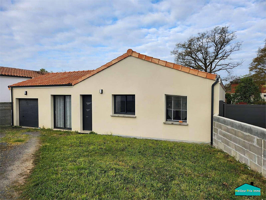 Maison à LA LIMOUZINIERE